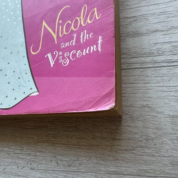 Paperback Book Nicola and the Viscount by Meg Cabot - Picture 4 of 4